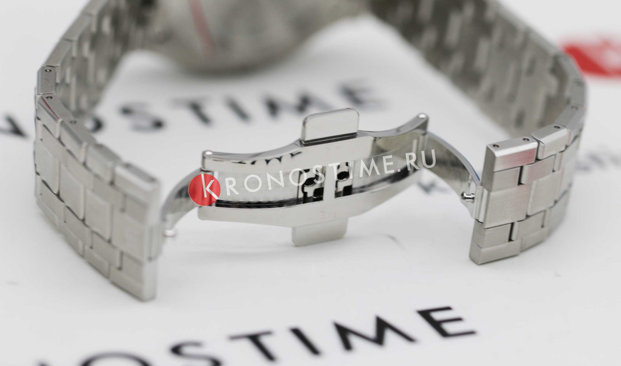 Maurice Lacroix Maurice Lacroix Aikon Venturer AI6058-SS002-330-1  — детали корпуса и нержавеющая сталь